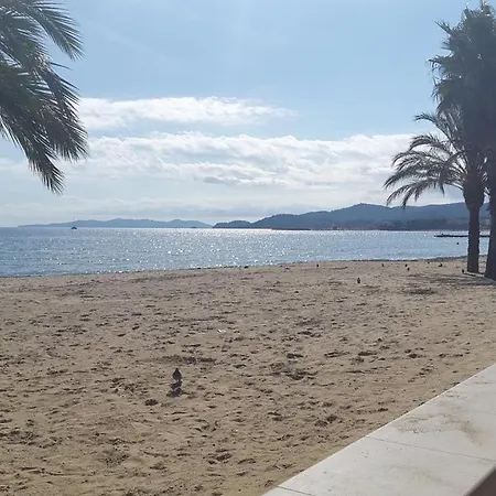 Mazet De La 54m2 Lavandou 100m Avec Piscine *