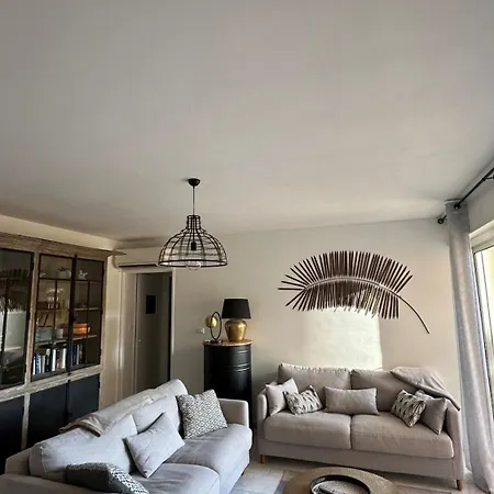 Mazet De La 54m2 Lavandou 100m Avec Piscine *